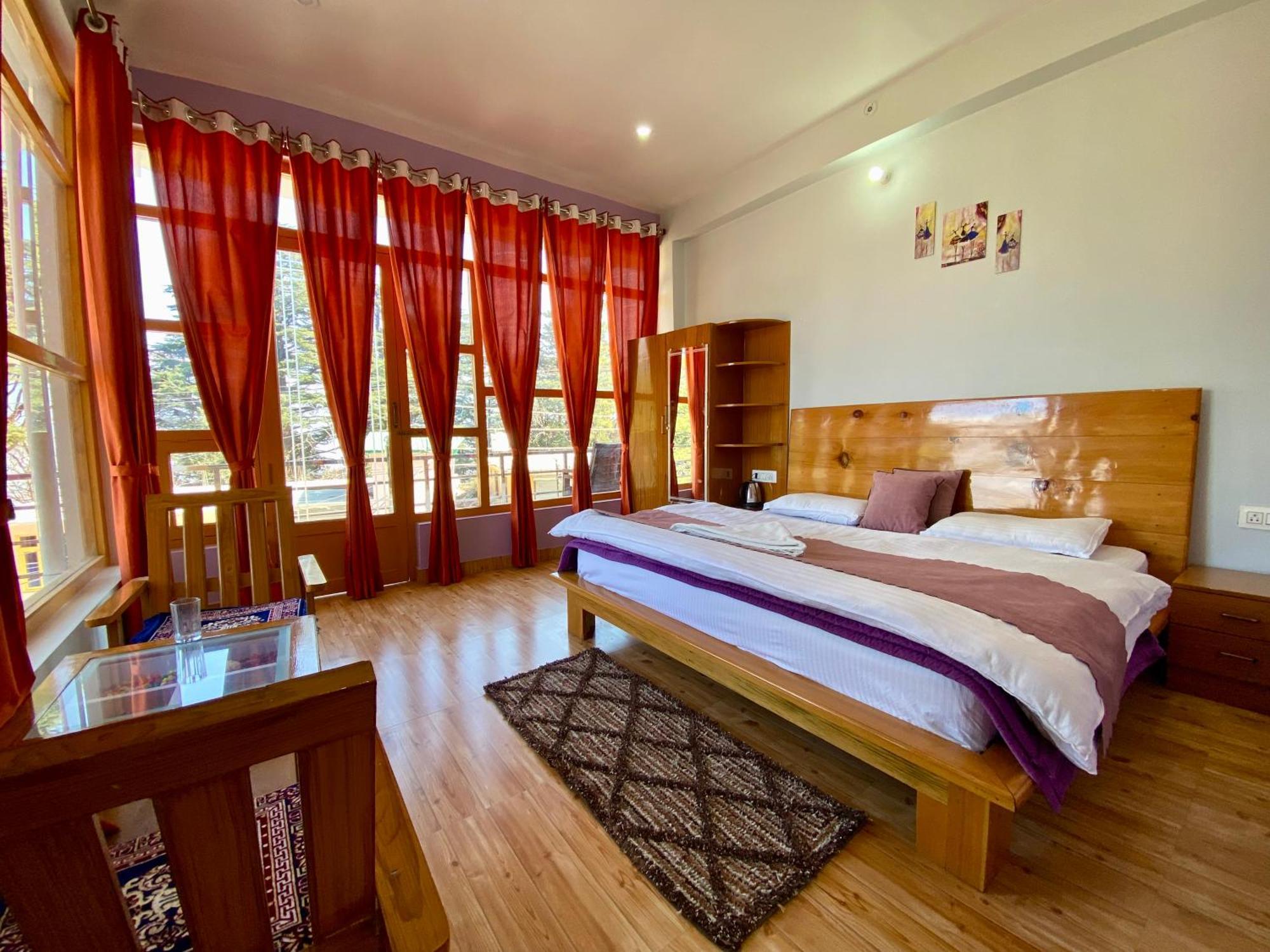 Hotel Mansarovar Inn Munsyari Екстериор снимка